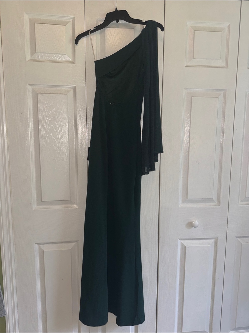 Lulus One-Shoulder Maxi Dress in Green Size XS Brand New! Never worn.